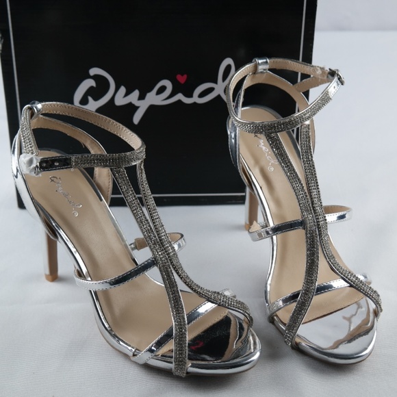 Qupid Shoes - Qupid Grammy-253 Dress Sandals Sz 8.5 Silver